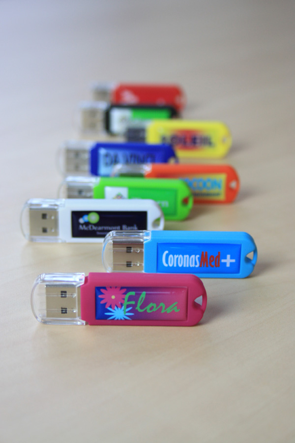 Chiavette USB personalizzate QUADRICROMIA da 2 GB mod. PRE 0